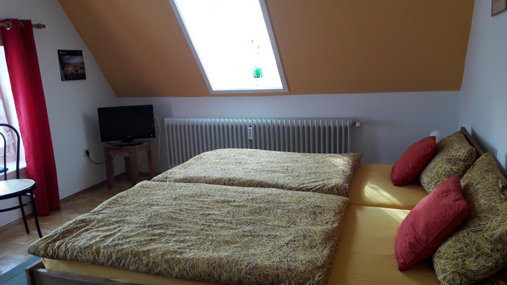 Gasthof Altes Farmhaus Und Apartment Lienen Стая снимка